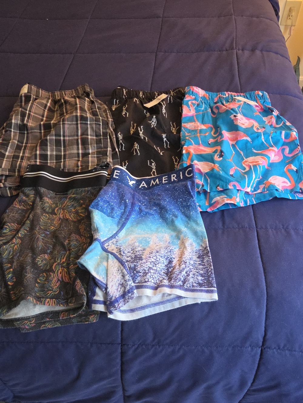 American Eagle Outfitters 2 Boxer Briefs 2 Old Navy Boxers Are NWT & 1 AE Boxer